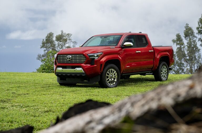 2024_Toyota_Tacoma_Limited_001