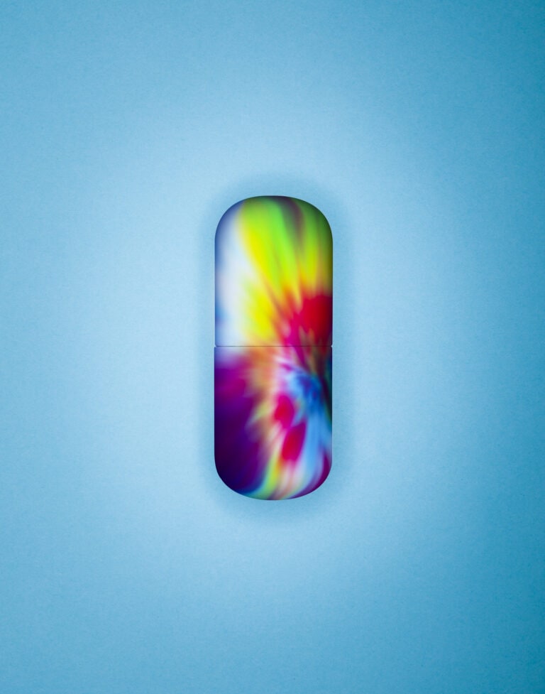 tie dye capsule