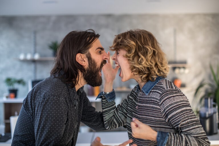 Knowing how to de-escalate a situation can help in your home and professional lift.